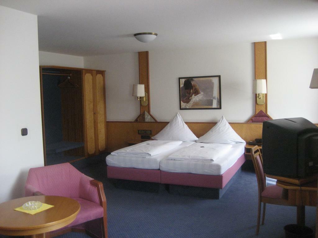 Hotel Landgasthof Hofmeier Hetzenhausen Екстериор снимка